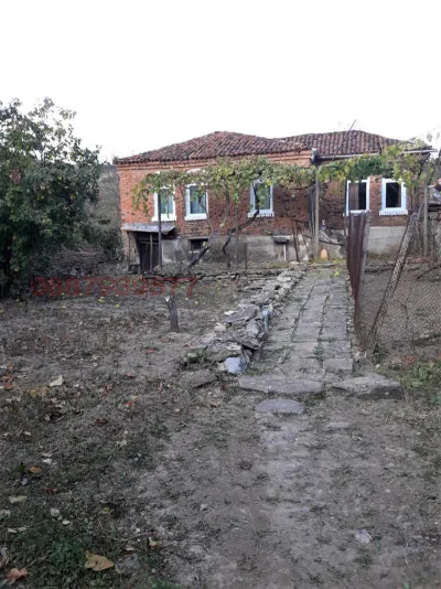 Продава КЪЩА