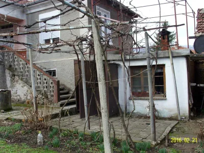 Продава КЪЩА