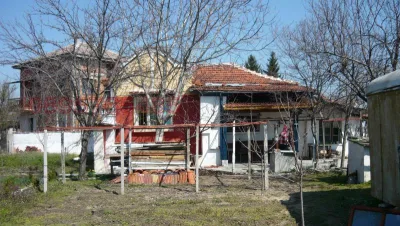 Продава КЪЩА
