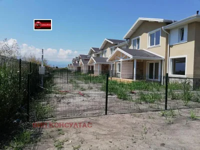 Продава КЪЩА