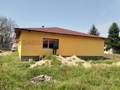 Продава КЪЩА