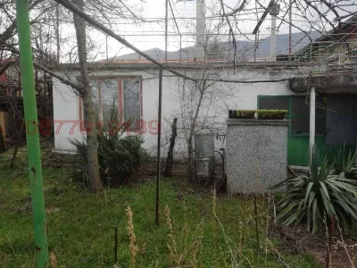 Продава КЪЩА
