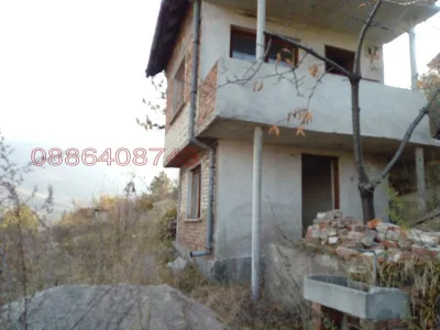Продава ВИЛА