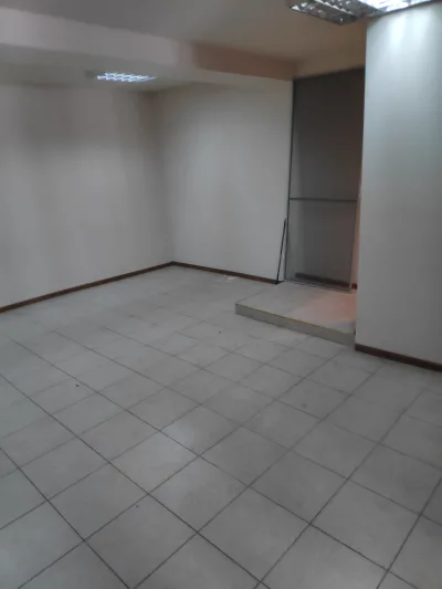 Отдава Магазини/офис на централен булевард